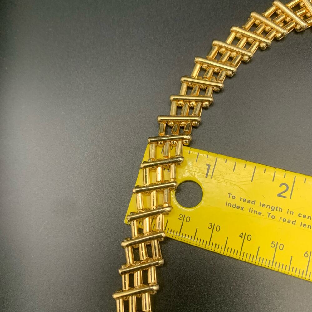 Vintage Gold Tone Gate Link Necklace - Picture 13 of 13